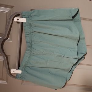 Old Navy active short, XL